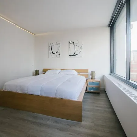 20th Floor Gold Coast Lux Apt W/ Pool And Gym *