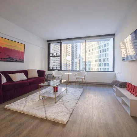 Apartment Amazing Location Luxury Apt Rooftop Pool