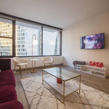Apartment Amazing Location Luxury Apt Rooftop Pool Chicago
