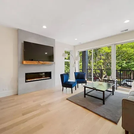 Modern Lux: Brand New 3br By Uc In * Chicago