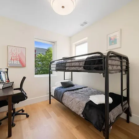 Modern Lux: Brand New 3br By Uc In Chicago