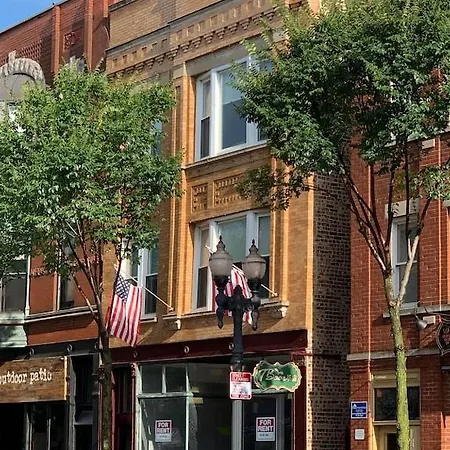 Bella On Taylor Street Chicago's Little Italy 1 Mile West The Loop & Uic Chicago