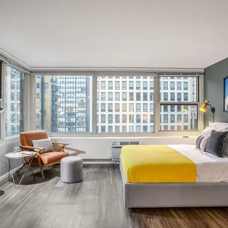 Gold Coast Studio W Gym Nr Mm Water Tower Chi-135 Apartment