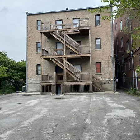 Apartment Stylish Urban Retreat 3 Bedroom Newly Remodeled Chicago