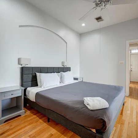 Free Parking And For All! Amazing 6 Bedroom In The Center Of It All! Apts Apartment