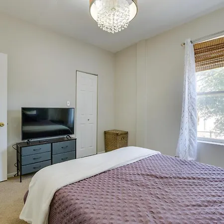 6 Mi To Dtwn Pet-friendly
