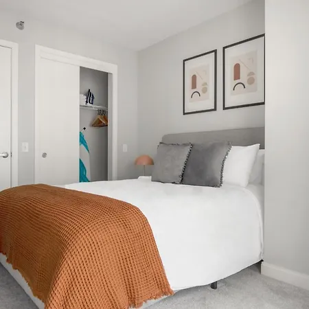 Loop 1br W Gym Pool Lounge 1 Block From L Chi-699 Apartment *