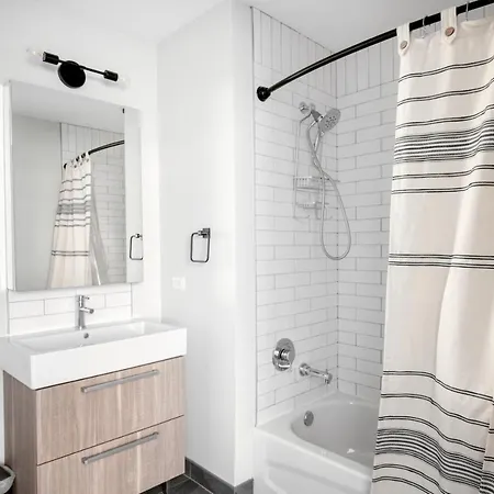 Loop 2br W Gym Pool Wd Nr Willis Tower Chi-833 * Chicago