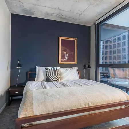Apartment W Loop 1br W Gym Pool Wd Nr Fulton Mkt Chi-213 *
