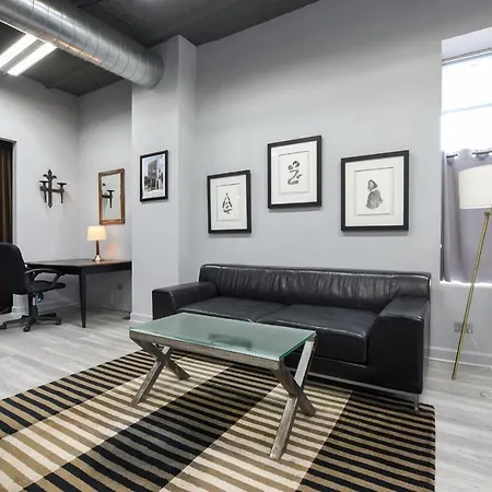 Large Open Space In The Heart Of The Northside Apartment