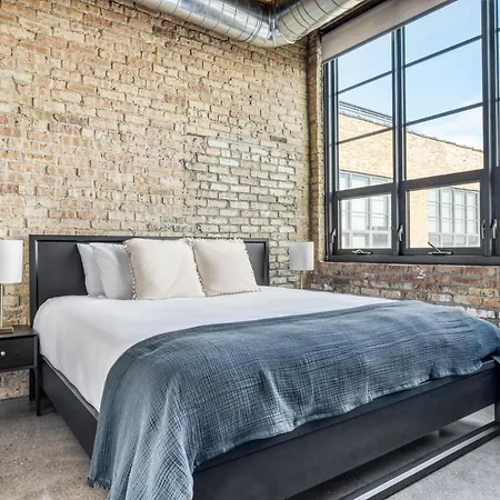 Lincoln Park 2br W Lounge Roof Gym Nr Depaul Chi-568 *