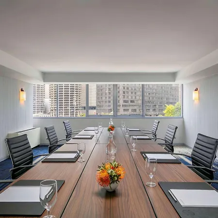 Hotel The Royal Sonesta Downtown