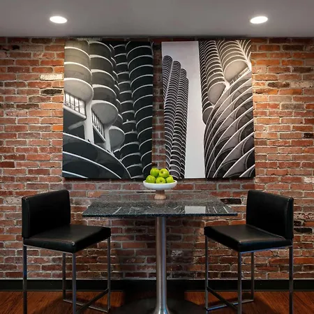 The Royal Sonesta Downtown 4*