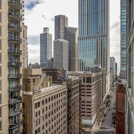 Gold Coast 1br W Gym Lounge 1 Block To L Chi-799 Apartment