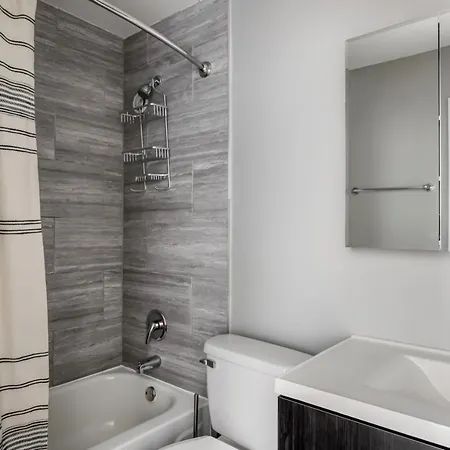 Gold Coast 1br W Gym Lounge 1 Block To L Chi-799 *