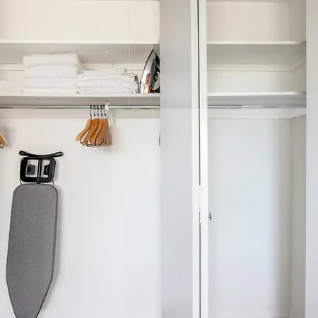 Lakeview 1br W Deck Pool Gym Nr Lincoln Park Chi-715 Apartment