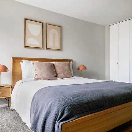 Apartment Lakeview 1br W Deck Pool Gym Nr Lincoln Park Chi-715 *