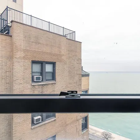 Apartment Gold Coast 1br W Doorman Gym 2 Blocks To L Chi-549 Chicago