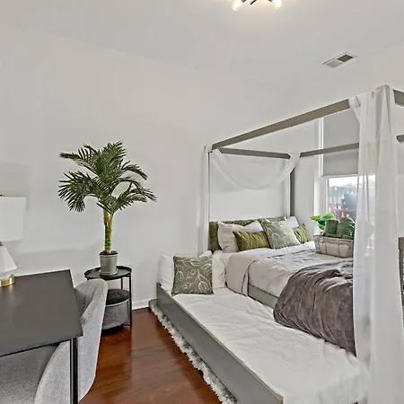 The Penthouse, Lux Near Downtown, Uofc & * Chicago