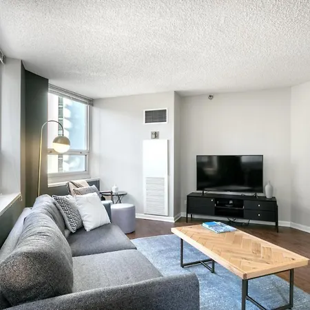 River N 1br W Gym Wd Nr Magnificent Mile Chi-162 Chicago