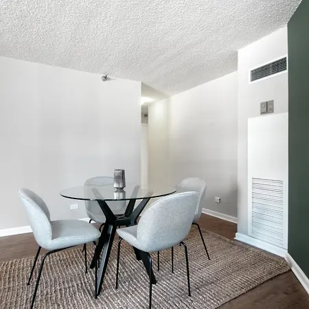 Apartment River N 1br W Gym Wd Nr Magnificent Mile Chi-162