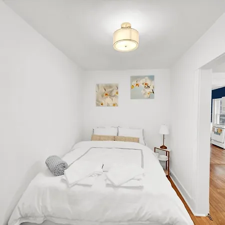Logan Square Coach House Guest house 4*