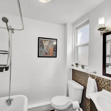 Logan Square Coach House Guest house 4*