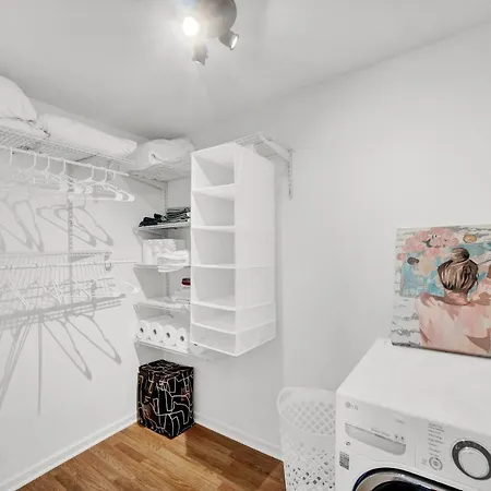 Guest house Logan Square Coach House 4*
