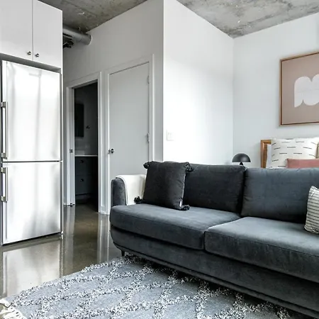 Apartment River N W Gym Pool Nr L Stop Chi-366 Chicago