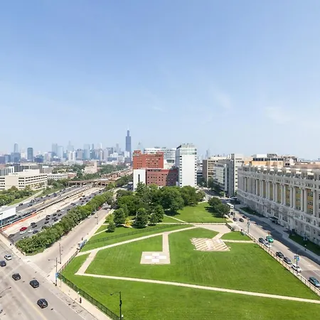 Apartment Medical District 3br W Gym Nr Hospitals Parks Chi-957