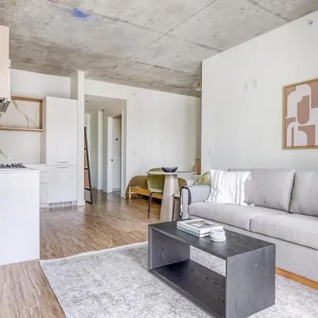 Apartment W Loop Studio W Pool Gym Lounge Nr L Chi-749 Chicago