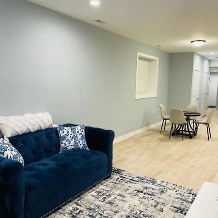 Apartment Oak Park Oasis *