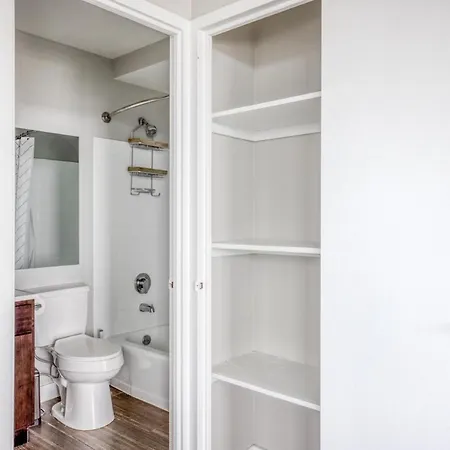 Edgewater 1br W Gym Deck Lounge Nr L Chi-924 Apartment