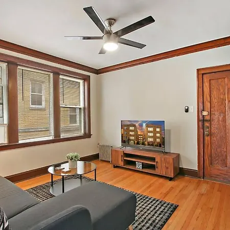Apartment Warm & Inviting 2br - Fullerton 1b