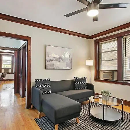 Apartment Warm & Inviting 2br - Fullerton 1b *