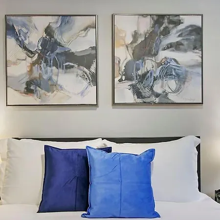 Apartment Chic & Fully Furnished 2br - Roscoe 1