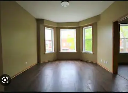 Hostel Shared Living Space Chicago