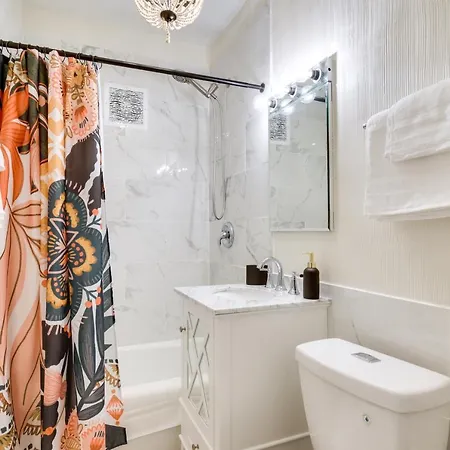 Apartment Near Lincoln Park And Depaul! Chicago