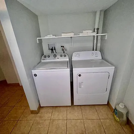 Apartment 2br Modern Near Uchicago & Chicago