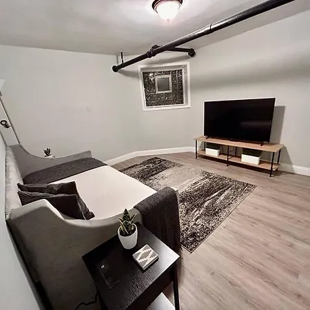 2br Modern Near Uchicago & * Chicago