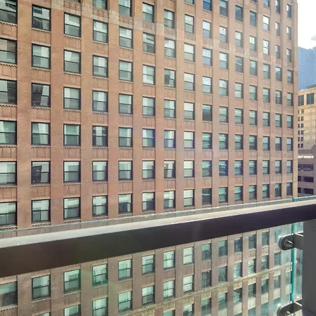 Apartment Loop 1br W Gym Pool Lounge 1 Block From L Chi-605 Chicago