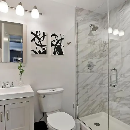 Apartment 1br Prime And Comfy With In-unit Laundry - 302 Rep Chicago