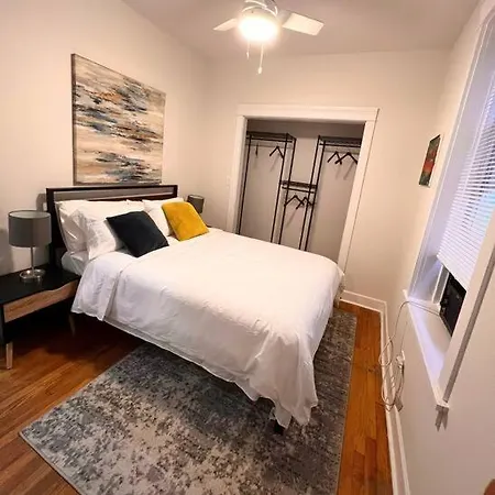 Apartment Modern Vintage 2br Walkable To Dining & Lakefront Chicago