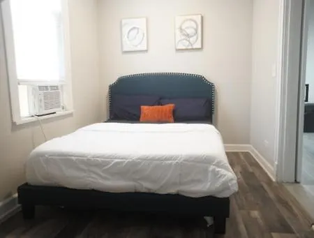 Queen 10min To Midway Airport And Downtown * Chicago
