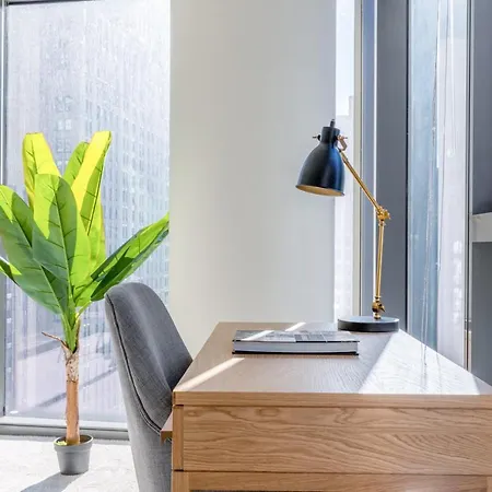 Loop 2br W Gym Pool Wd Nr Financial District Chi-208