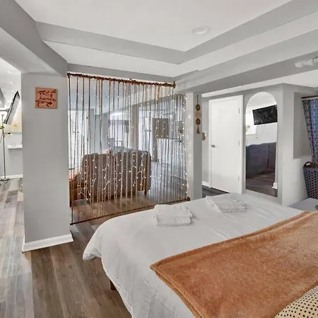Apartment Logan Square Monthly Chicago