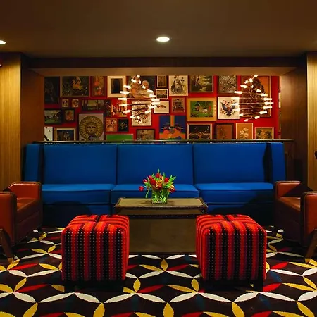 Lincoln Hotel *