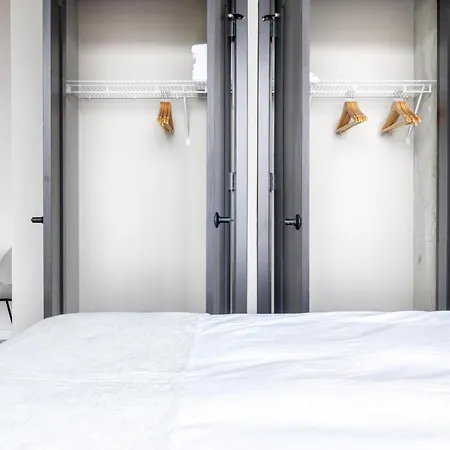 Apartment W Loop W Pool Gym Nr Restaurant Row Chi-283