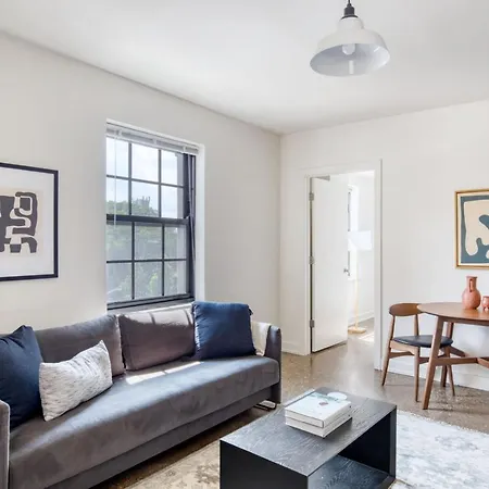 Uptown 1br W Fire Pits Indoor Pool Nr Beach Chi-973 * Chicago