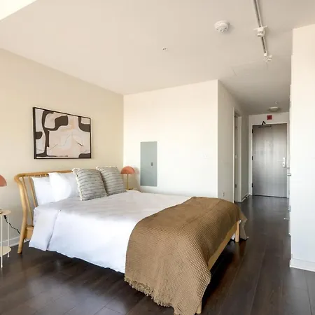 West Loop W Wd Gym Lounge Nr L Chi-778 Chicago